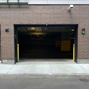 Apartment Initial / Yogi+ Parking / Centre-ville De Canada