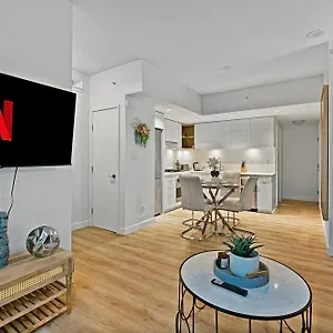  Apartment Elegant & Cozy Two-bedroom Duplex In The Heart Of Yaletown Canada