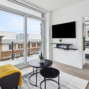  Apartment Brand New In Downtown Canada
